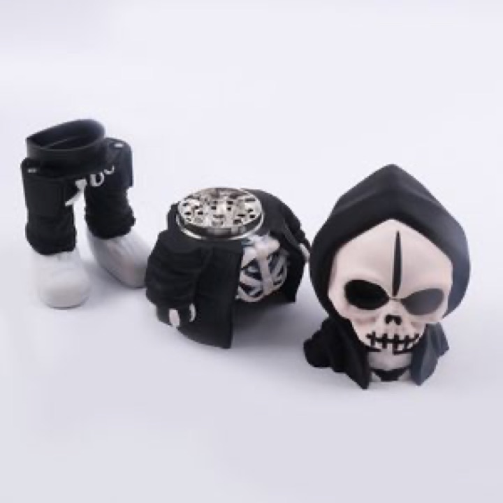 New Arrival Grim Reaper Themed Street Skull Man Design 4 Part Zinc Alloy Botanical Grinder wholesale product image